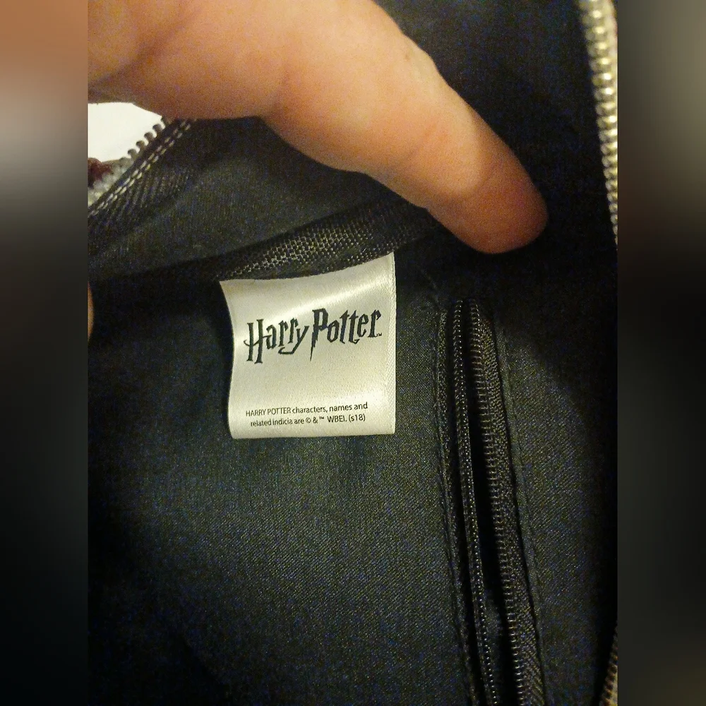 Harry Potter Hogwarts Gryffindor Mini Backpack - Picture 3 of 8